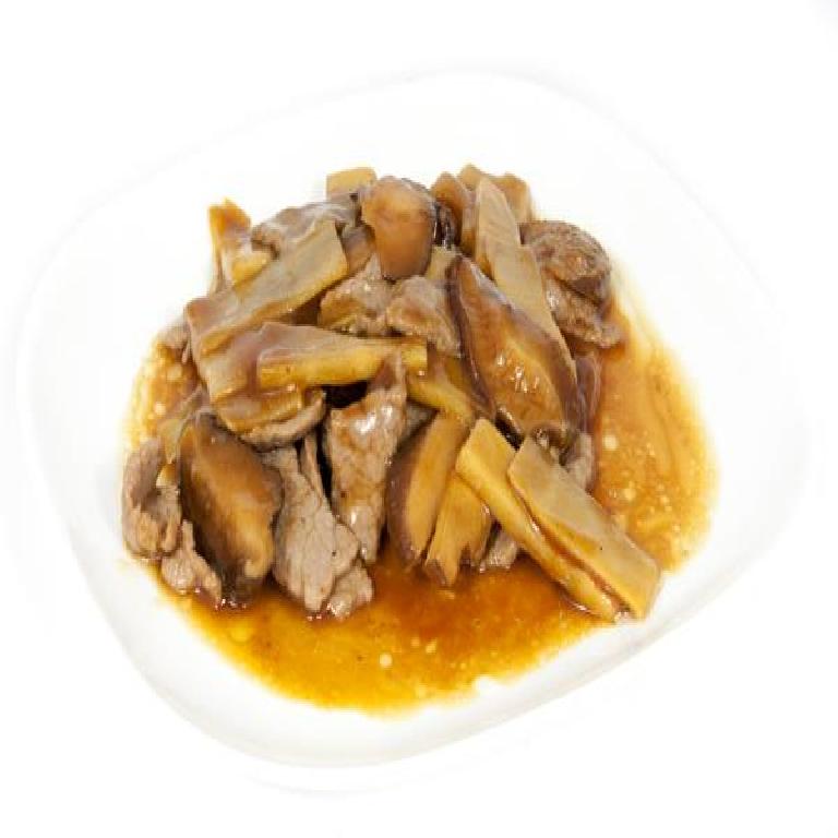 193 MANZO CON FUNGHI E BAMBU`