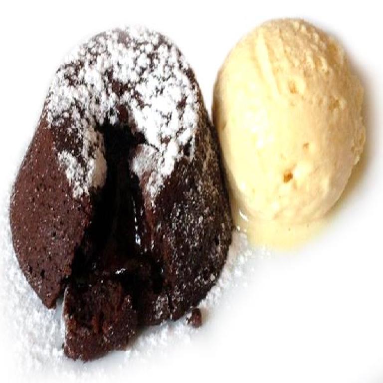 SOUFFLE AL CIOCCOLATO CON GELATO